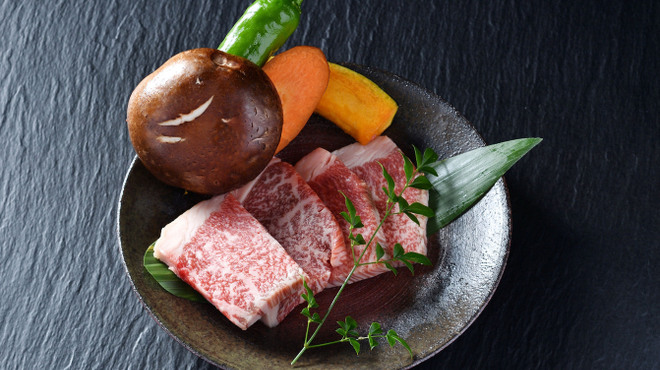 肉料理 春祺廊 - メイン写真: