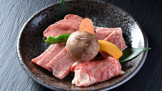 肉料理 春祺廊 - メイン写真:
