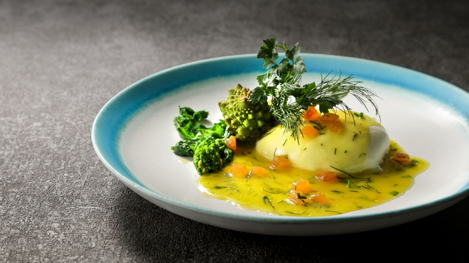 シャレル・ランデヴー - 料理写真:白身魚のサフラン風味