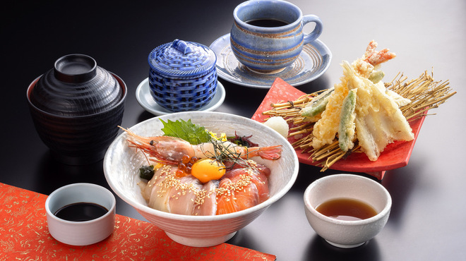 食菜家うさぎ - メイン写真: