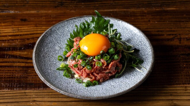 炭火焼肉 ゴールデンホルモン - メイン写真: