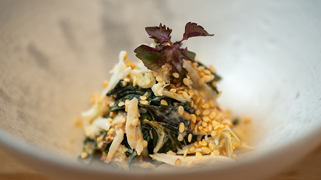 一座建立 - 料理写真:わたりがにと水前寺菜の胡麻酢和え