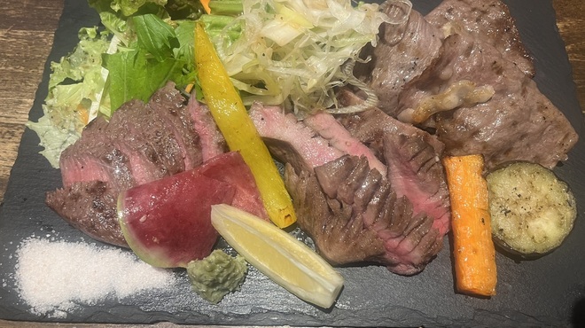 肉ト酒 八丁堀酒場 てっつい - メイン写真: