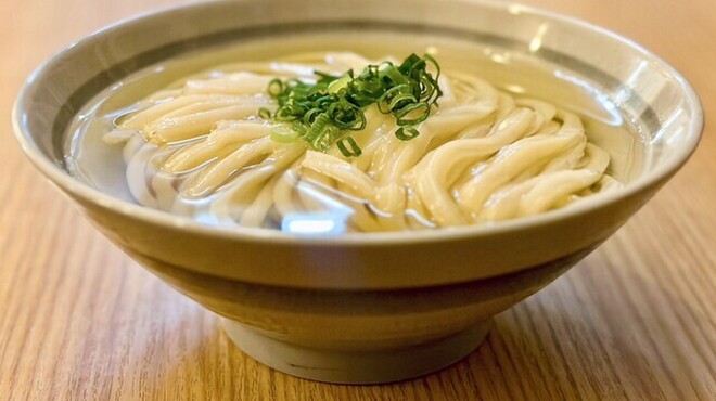 考えるな、うどん食え。 - メイン写真: