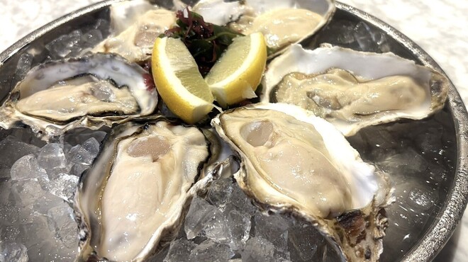 100種のワインとイタリアン 京橋Mbオイスターハウス - メイン写真: