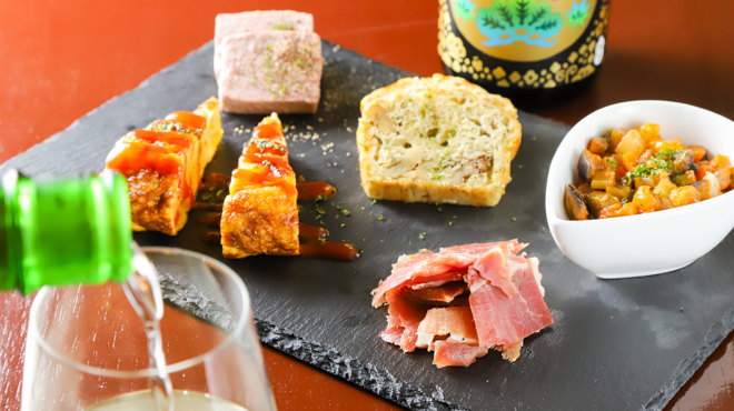 Wine & Sake bar BEBIDA - メイン写真: