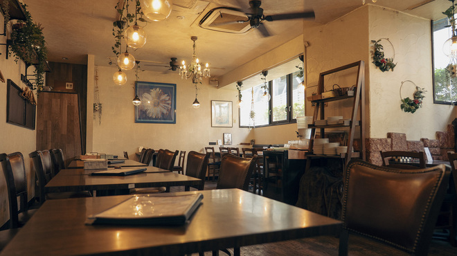 Cafe&Bar UMIラボ - メイン写真: