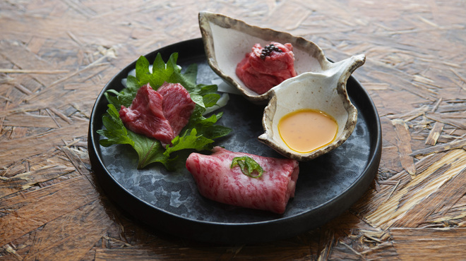 隠れ家焼肉 ニクノトリコ 六本木 - メイン写真: