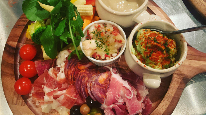 スペイン食堂 八幡バル8 - メイン写真: