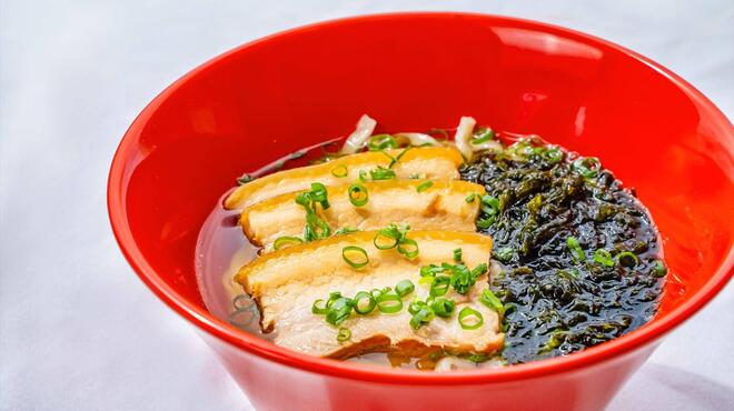 エーゲ海 - 料理写真:南フランス人手製沖縄風やんやーそば