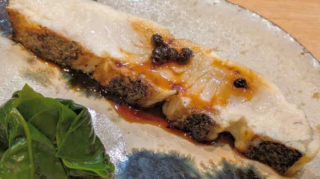 貴ぶ - 料理写真:【焼き物﻿】マルスズキ　山椒醤油　ツルムラサキ