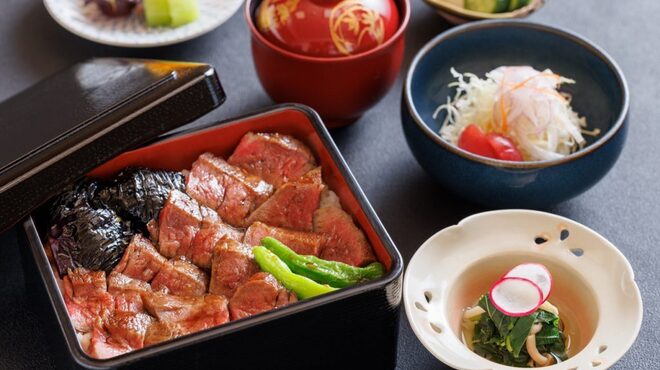 日本料理　嵯峨野 - メイン写真: