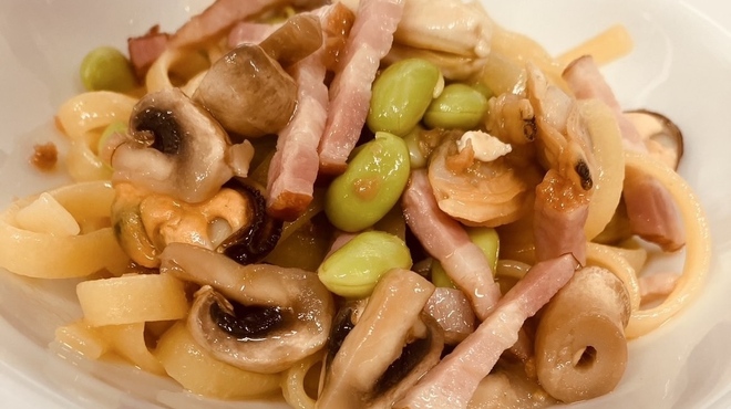 西洋風料理 熱海 KOUWA - 料理写真:【あさり･ムール貝･ベーコンのパスタ】