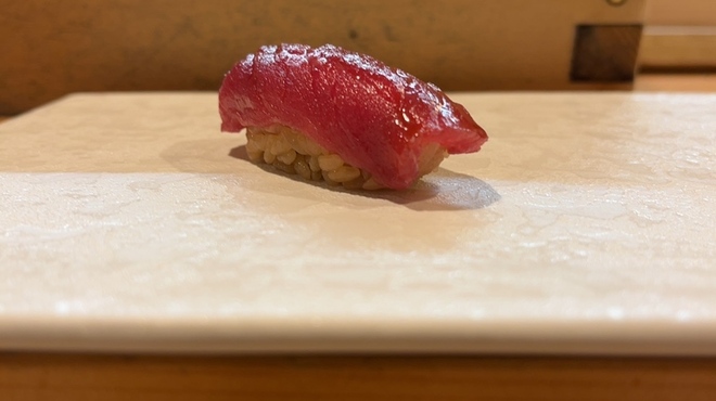 豊鮨 - 料理写真:鮪赤身