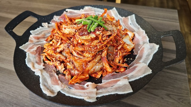 Green Green Korean Dining - メイン写真: