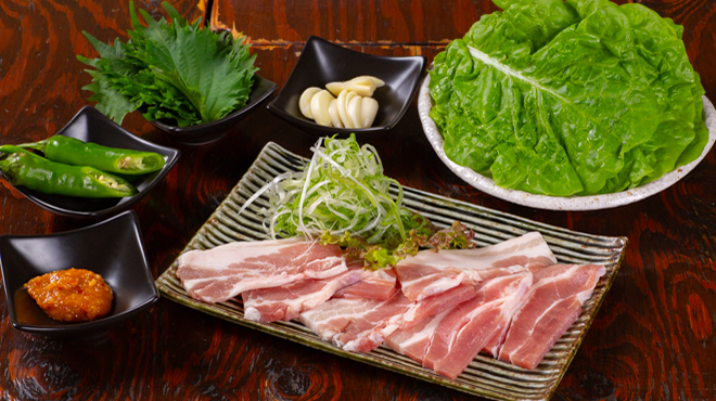 炭火焼肉と韓国料理の店 きむらや - メイン写真: