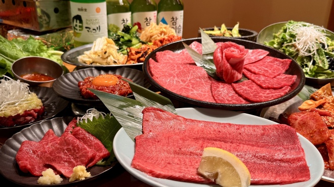 ホルモンと酒 春田屋 - メイン写真: