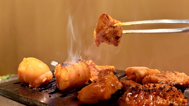 ホルモンと酒 春田屋 - メイン写真: