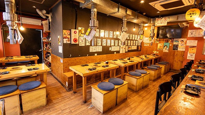 炭火焼ホルモンナカジ はなれ - メイン写真: