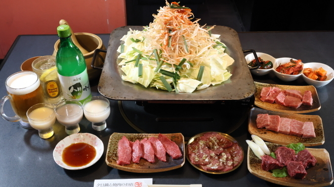 夕日鍋と焼肉のお店 うえだ - メイン写真: