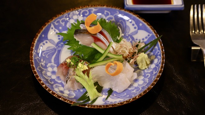 魅惑の酒屋 mikami - メイン写真: