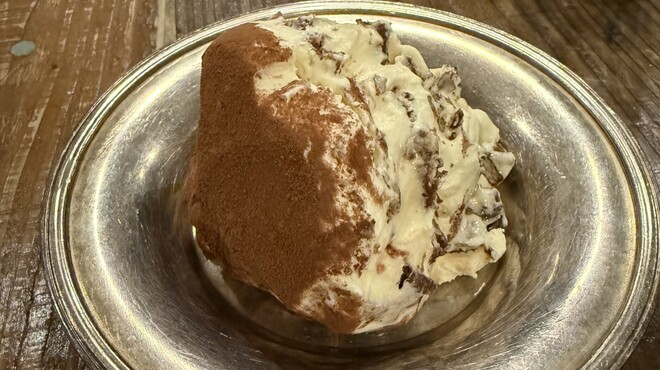 BURDE - メイン写真: