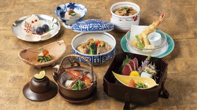 日本料理　さざんか - 料理写真:9月開業松茸和牛御膳