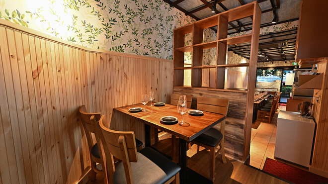 秋葉ビストロ ブルースカイ/炭火肉酒場 肉ごこち - メイン写真: