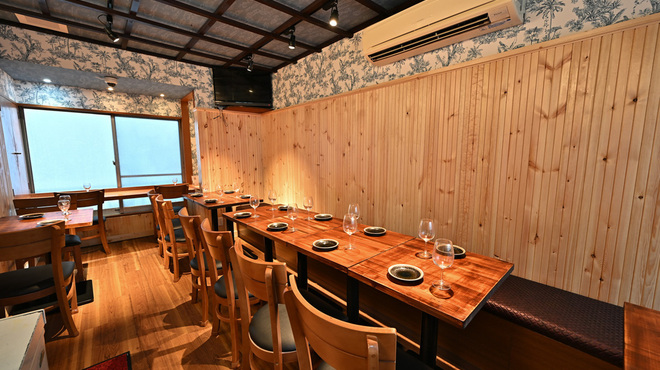 秋葉ビストロ ブルースカイ/炭火肉酒場 肉ごこち - メイン写真: