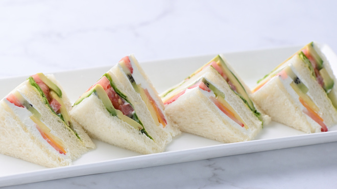 千疋屋フルーツパーラー - 料理写真:ミックスサンドイッチ