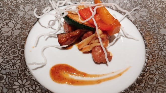 翠陽 - 料理写真:豚ヒレ肉とコリンキーの炒め物