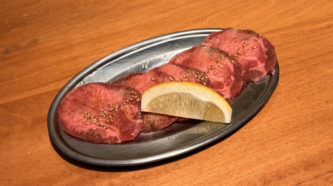 ホルモンと酒 春田屋 - メイン写真: