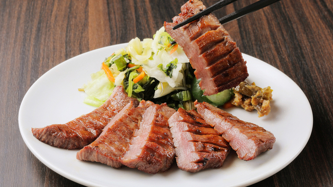 牛たん炭焼 利久 - メイン写真: