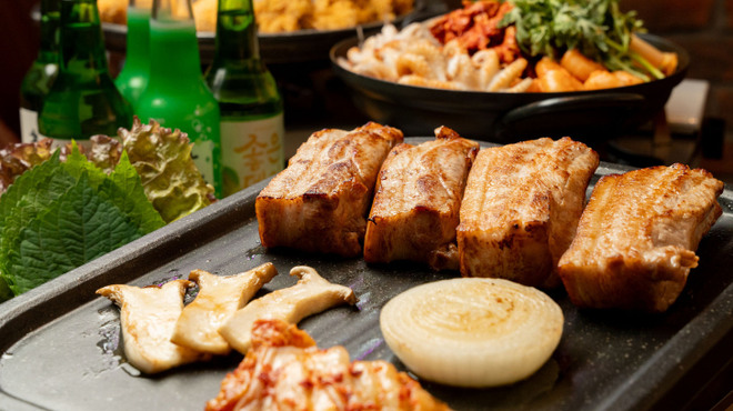 韓国料理ホンデポチャ - メイン写真: