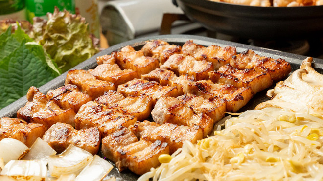 韓国料理ホンデポチャ - メイン写真:
