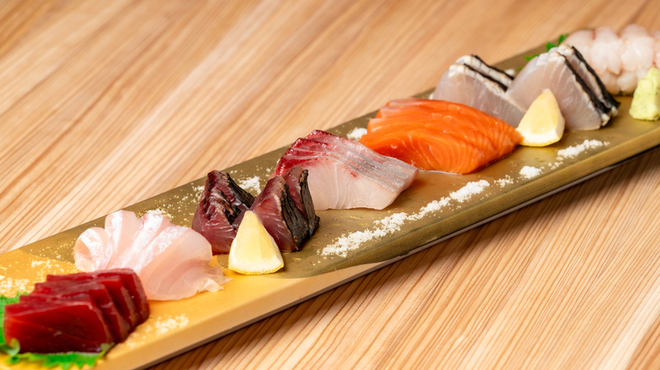 酒場ヒュッテ - メイン写真: