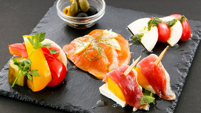 ビストロ磯丸会館 - メイン写真: