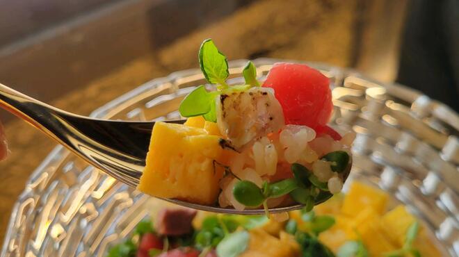 TILE - メイン写真: