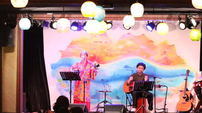 三線LIVEと島体験の店 SUPER STAR - メイン写真: