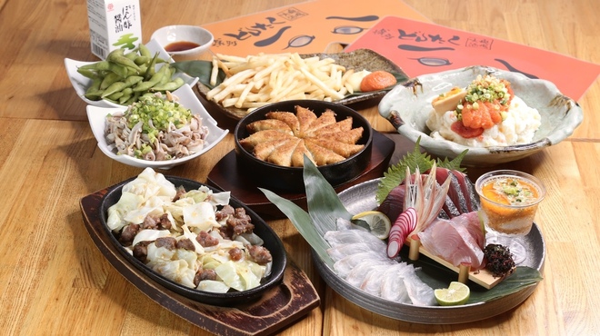 餃子 もつ鍋 鉄板焼肉 うどん 博多どんたく - メイン写真: