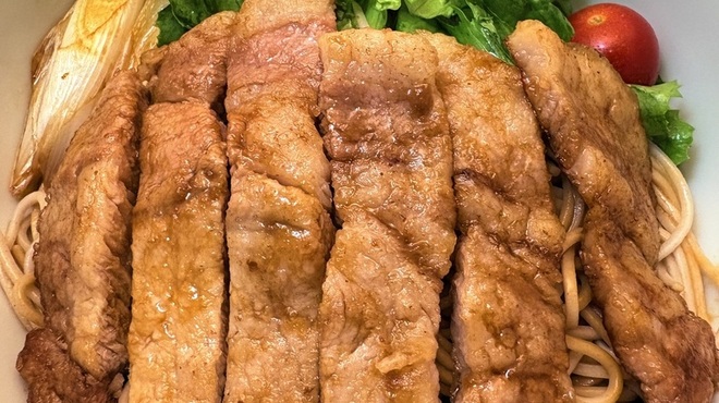 平沼 田中屋 - 料理写真:トンテキ冷かけそば