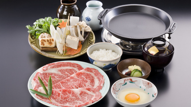 人形町今半 本店 - 料理写真:すき焼又はしゃぶしゃぶ 【特上】
