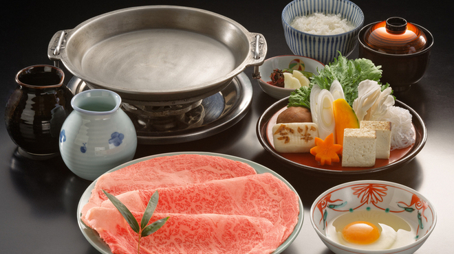 今半万窯 新宿店 - 料理写真:すき焼 しゃぶしゃぶ【合盛】