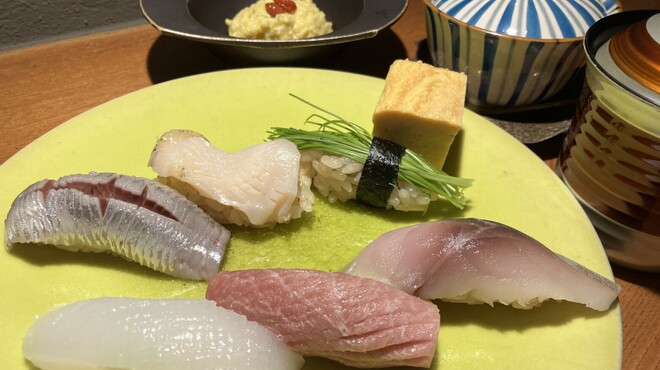 おおさかもん料理 鮨 守屋 - 料理写真:にぎり寿司ランチ