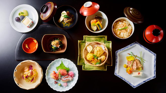 日本料理 大和屋さんげん 大阪梅田ヒルトンプラザ・ウエスト店 - メイン写真: