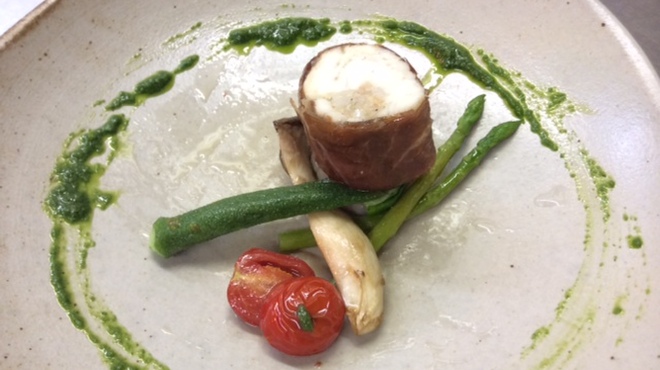 藤右ェ門 栄 - 料理写真:真鯛のインボルチーニ　大葉のソース