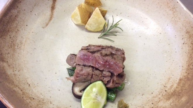 藤右ェ門 栄 - 料理写真:常陸牛のグリル　柚子胡椒添え