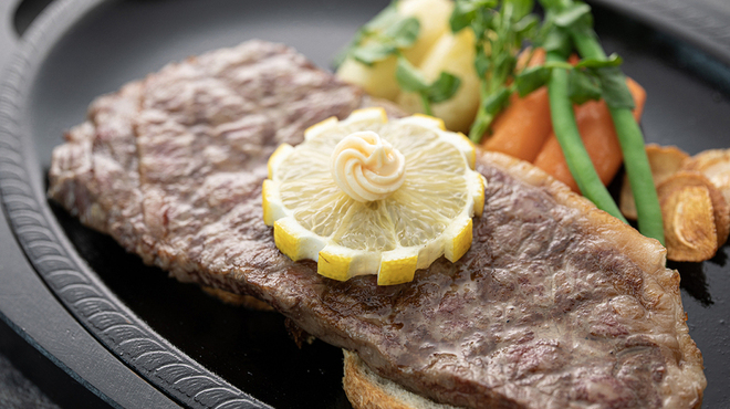 肉の松阪 - メイン写真: