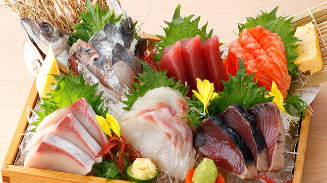 いちげん - 料理写真:本日のトロ箱盛り