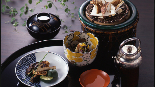 美濃吉本店 竹茂楼 - メイン写真: